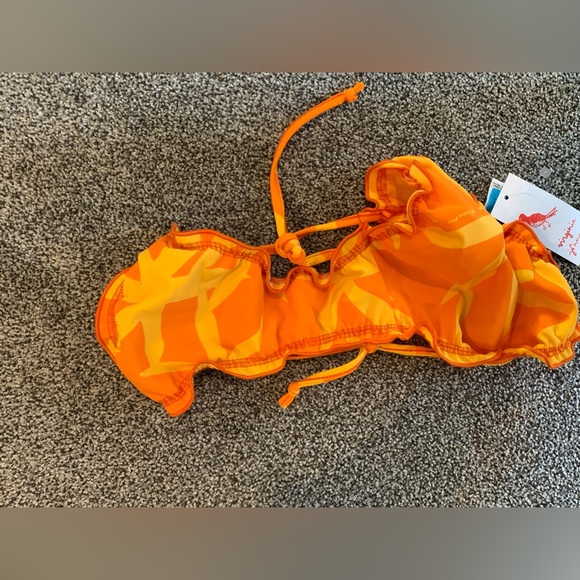 Virginia Johnson Ruffles Bikini Bottoms Lillies Orange Italian Polyamide NWT - Picture 6 of 6